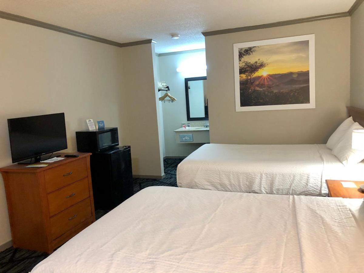Days Inn By Wyndham Manning Exterior photo